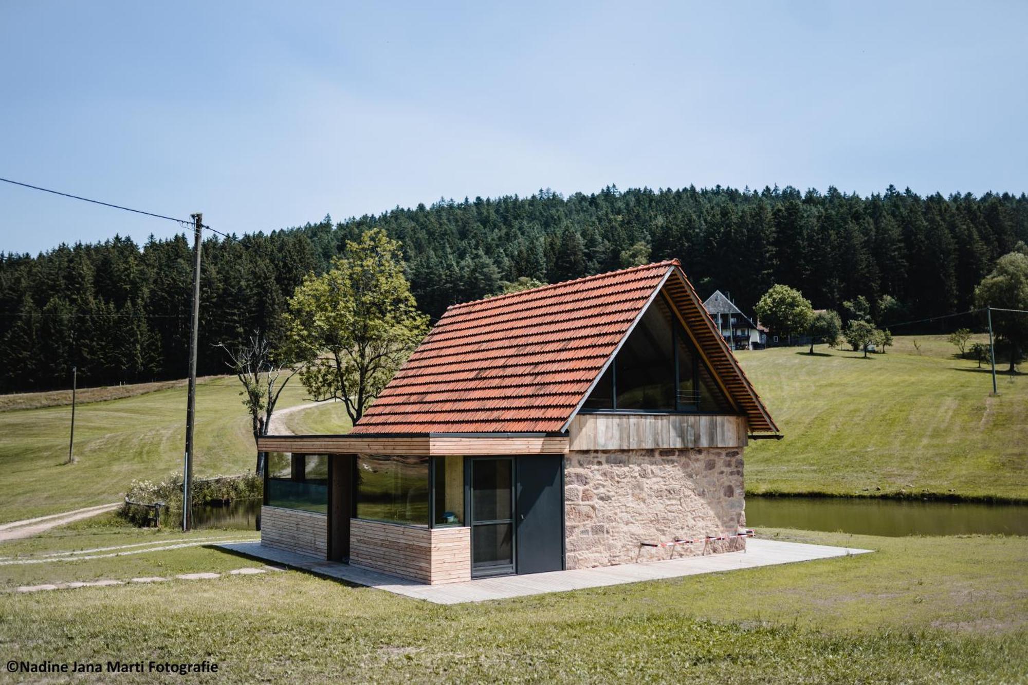 Вилла Ferienhaus Im Schwarzwald Am See "Backhaeusle" Хорнберг Экстерьер фото